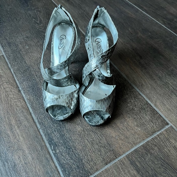 Carlos by Carlos Santana silver heels! - Picture 5 of 6